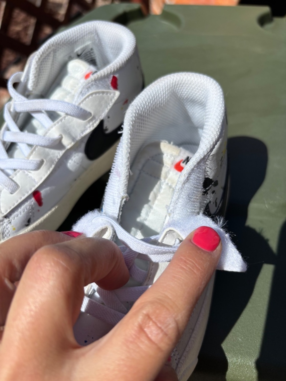 Nike White Mid-Top Sneakers with Black Swoosh and Paint Splatter Kids Size 10c - Picture 7 of 7
